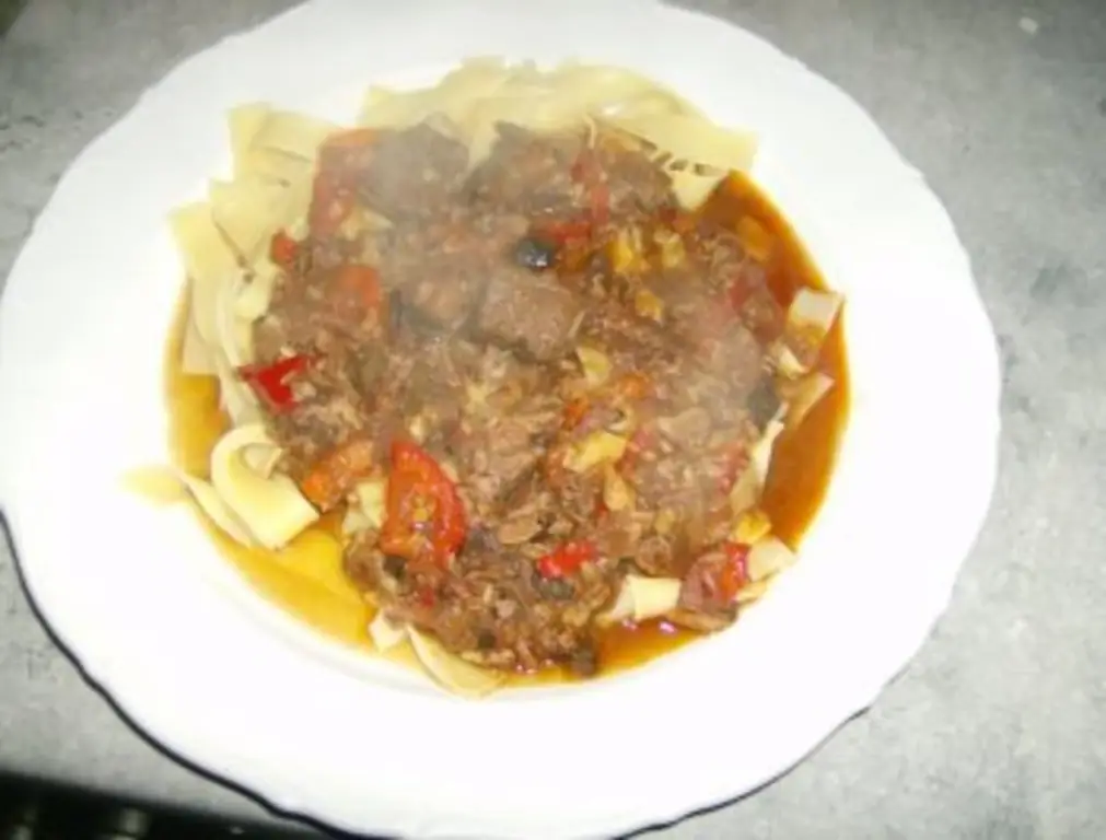 Гуляш с беконом