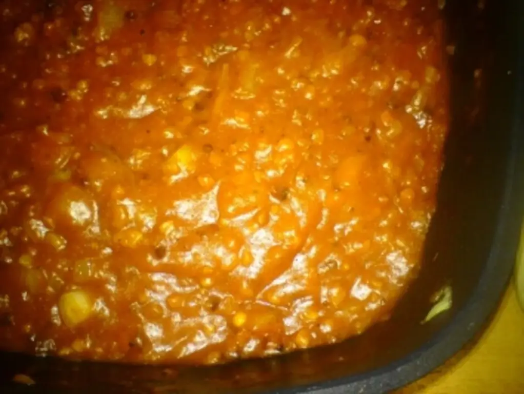 Шашлык с нарезанным кубиками беконом и крупным луком