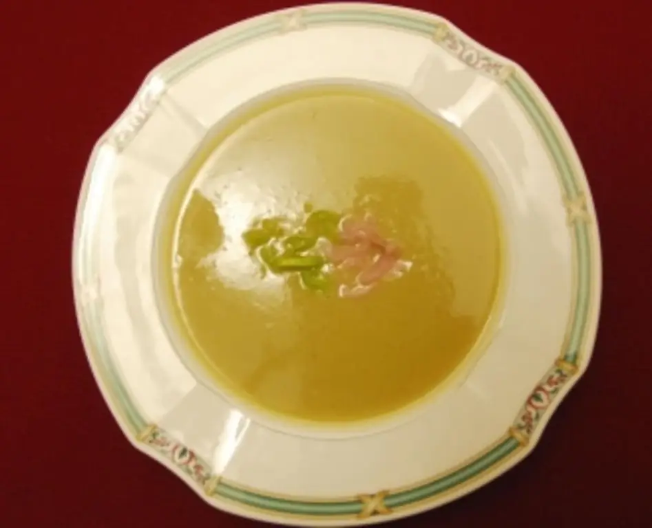 Суп-пюре из лука-порея с полосками лосося (Кристина Шпренгер)
