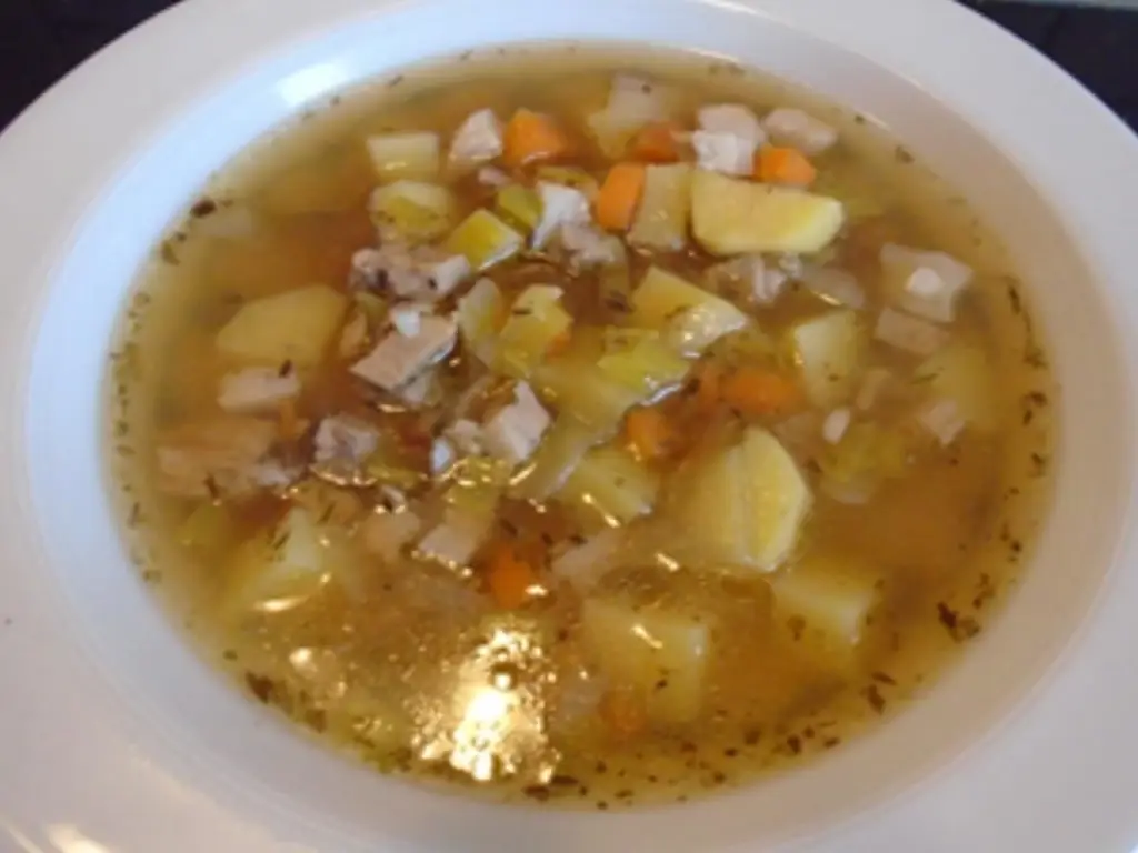 Картофельный суп со свиной грудинкой