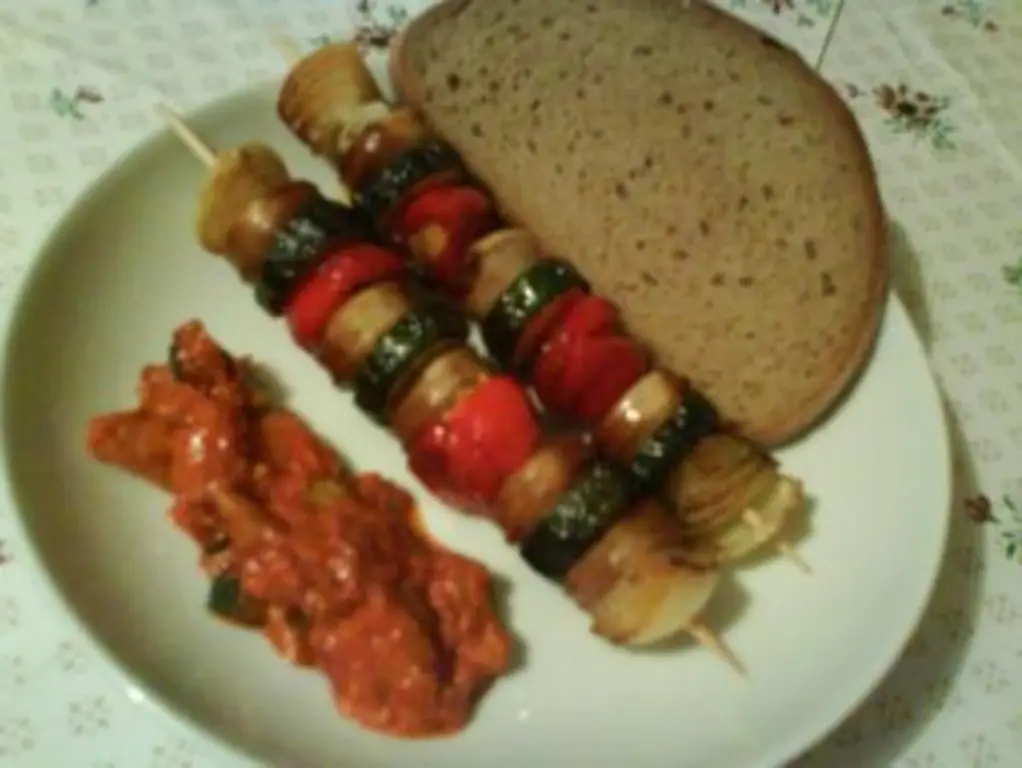 Шашлык Bratwurst с вкуснейшим шашлычным соусом