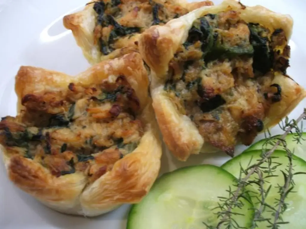 Пьяная выпечка: Маффины из слоеного теста с мясной начинкой