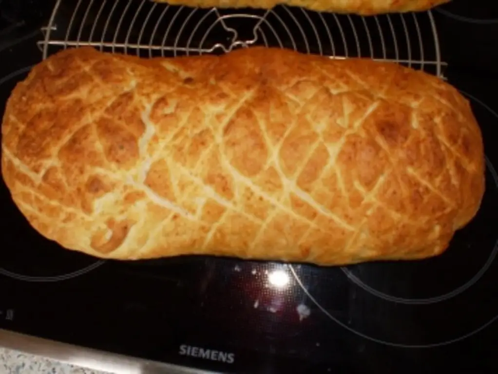 Жареный хлеб с луковым маслом