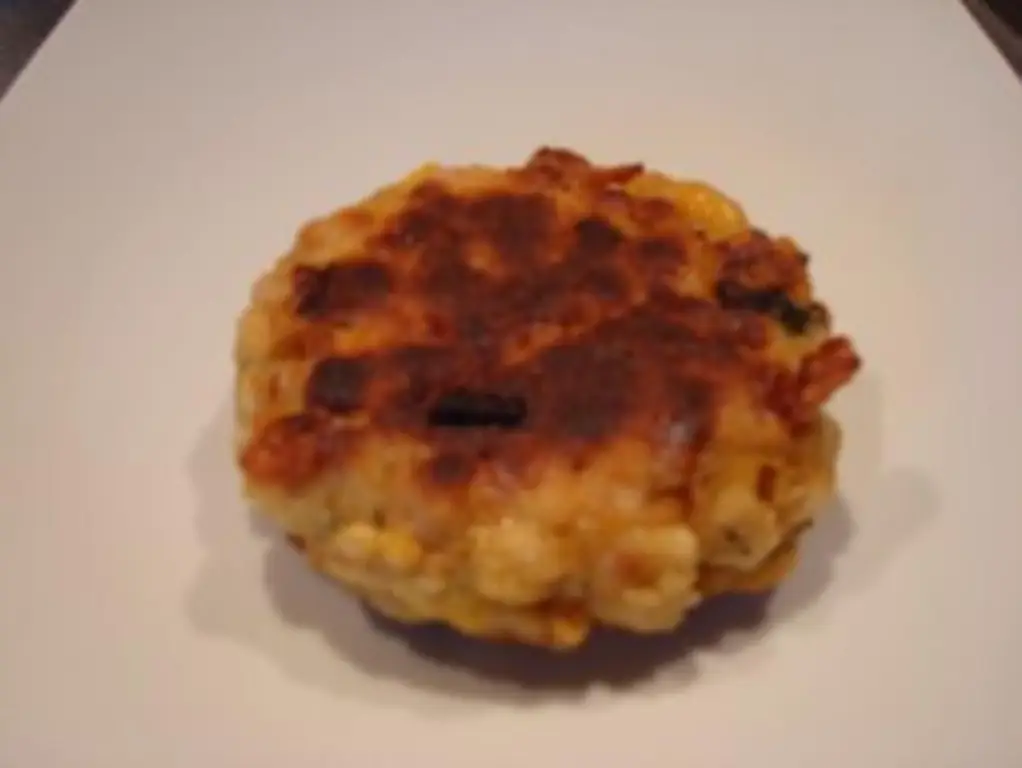 Пельмени из кашпресса с соусом из лука-порея