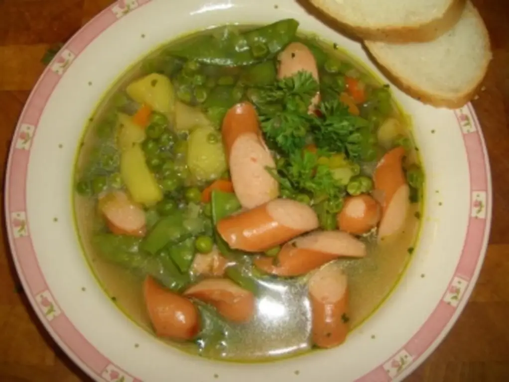 Гороховый суп с сосисками