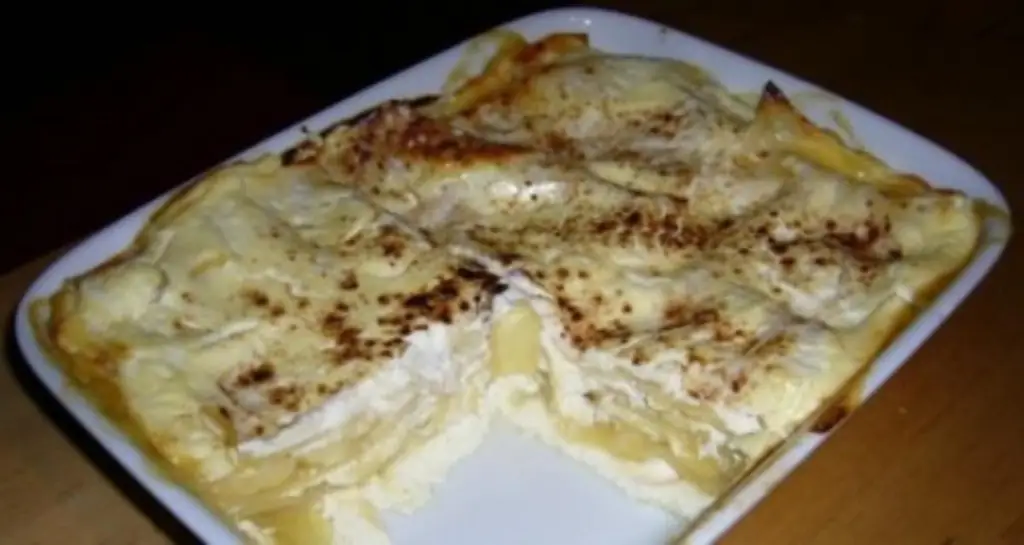 Яблочная лазанья с яйцом и нежирным творогом