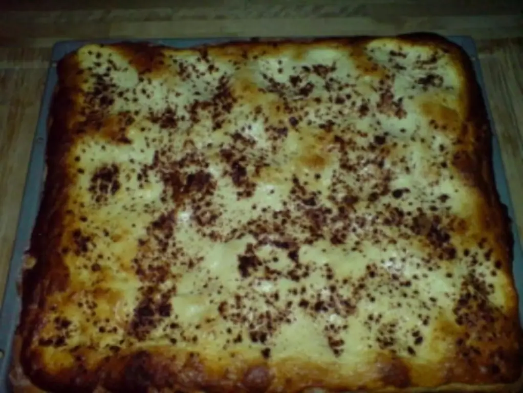 Фермерский кремовый торт с корицей и сахаром из формочки