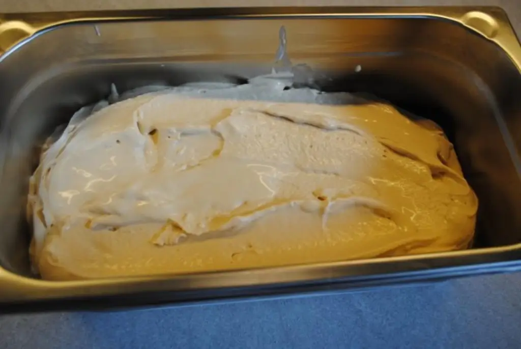 Карамельное мороженое