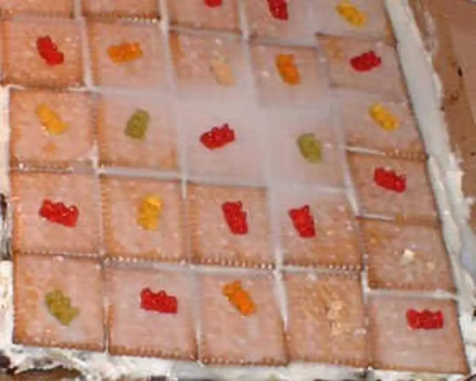 Торт с мармеладными мишками