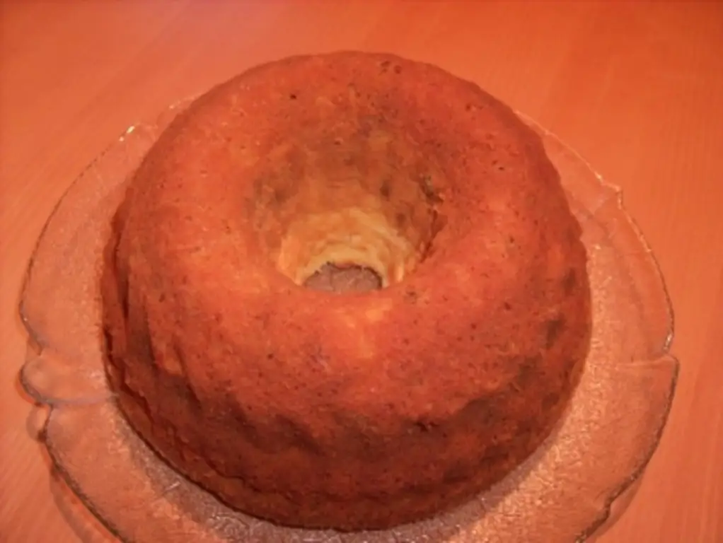 Смешанный торт с яблоками, миндалем и орехами