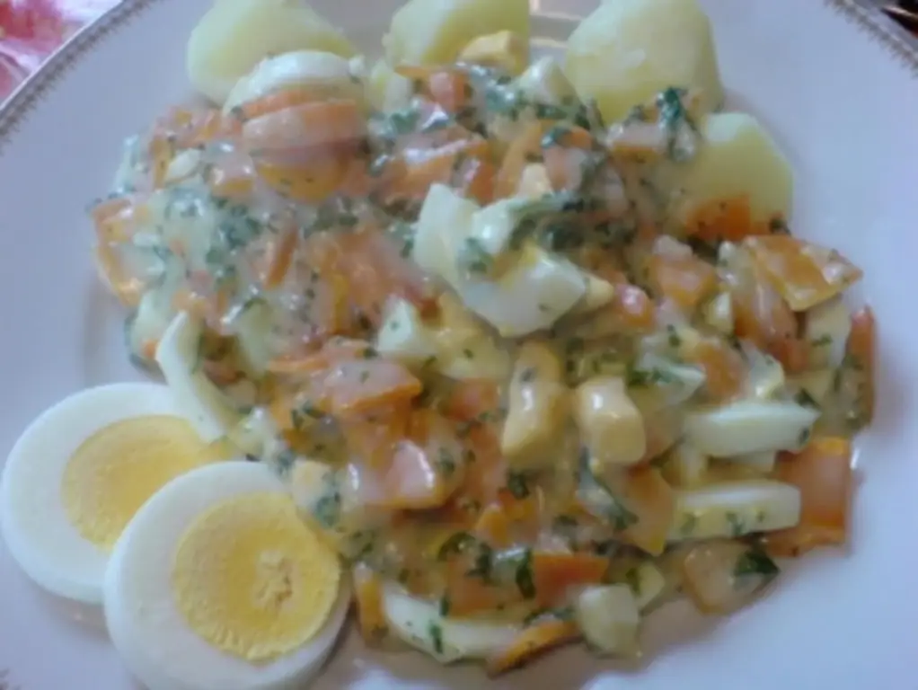 Морковь в яичном соусе