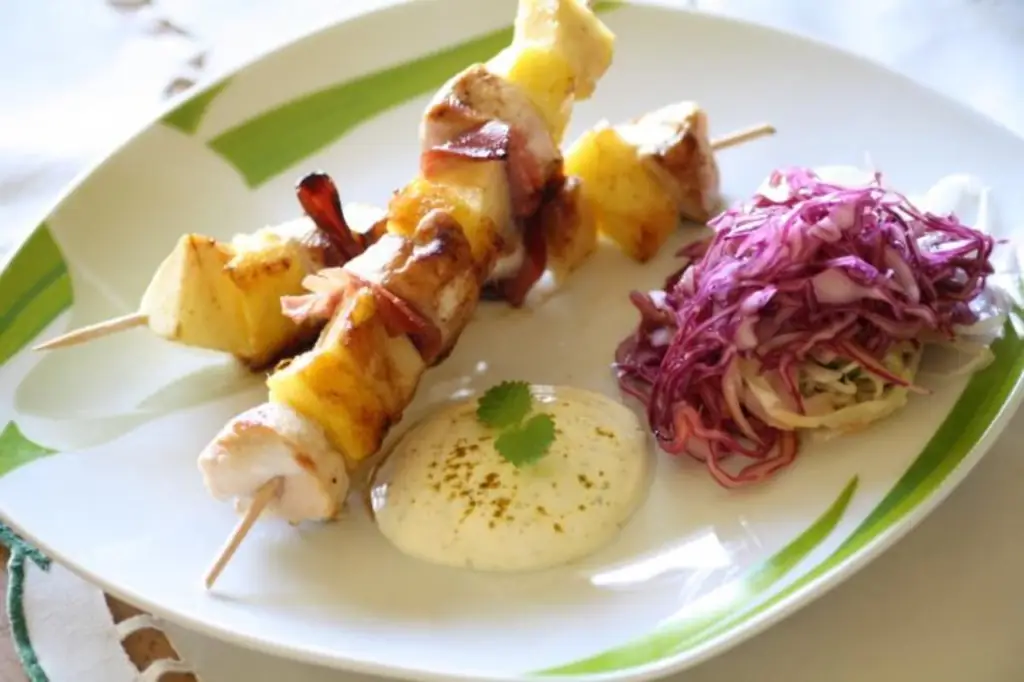 Фруктовые куриные шашлычки