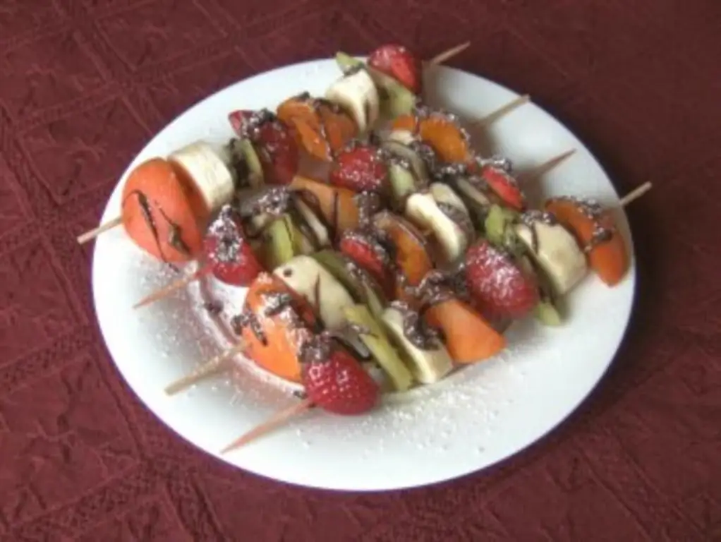 Fingerfood 7: Фруктовый салат на шпажке