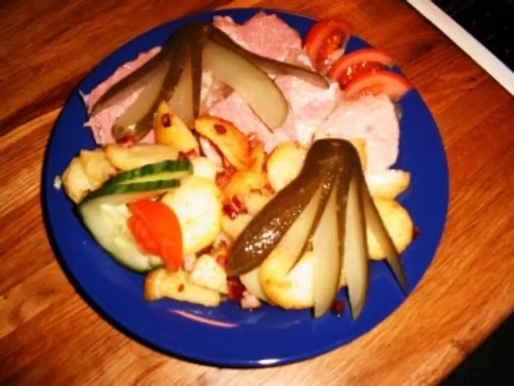 Домашнее кислое мясо с жареным картофелем
