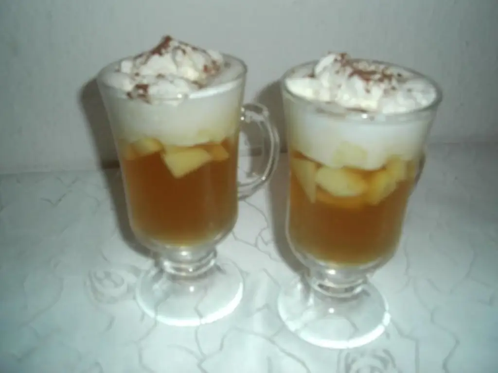 Apple Punch Полный стакан яблок! Щепотка амаретто и щепотка корицы