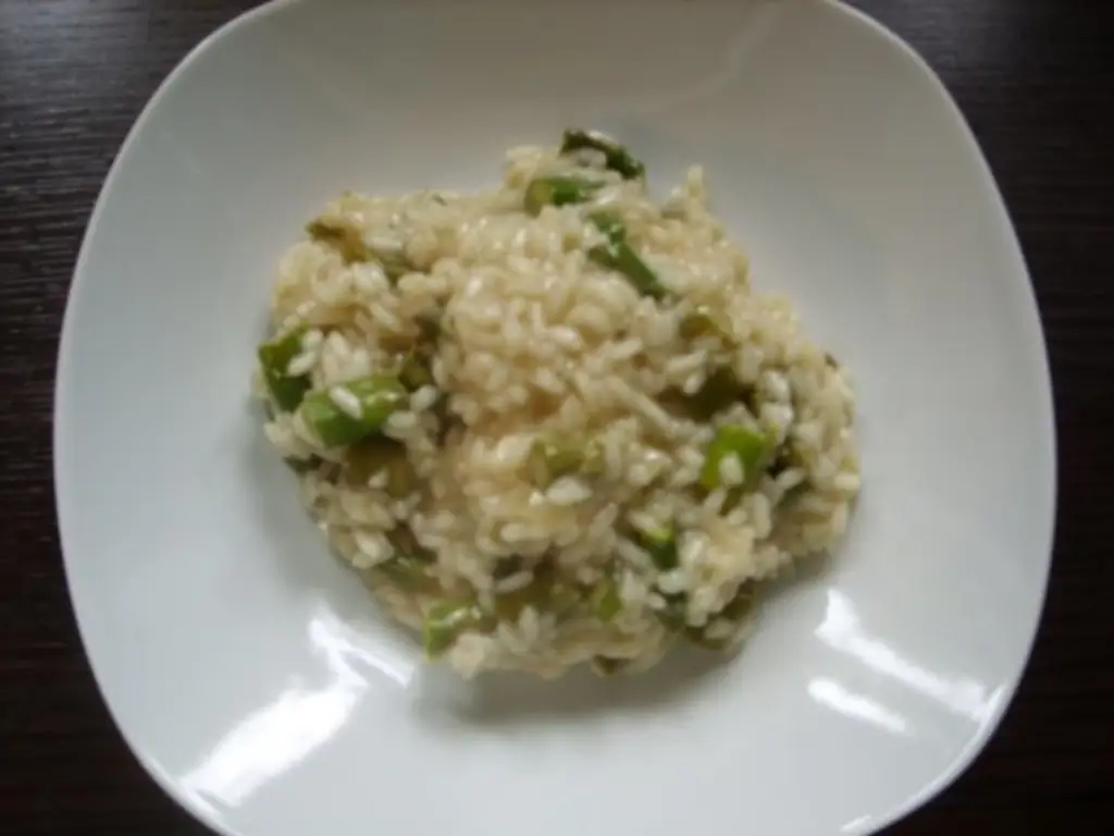 Ризотто со спаржей Можно и без мяса