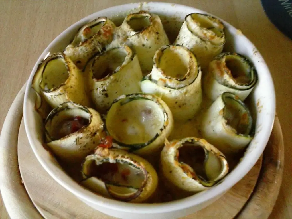 Роллы из кабачков