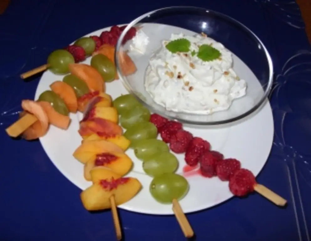 Фруктовые шашлычки с вкусным творогом