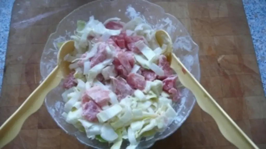 Pizzakatzes Салат из цикория с грейпфрутом или свежим ананасом и карри
