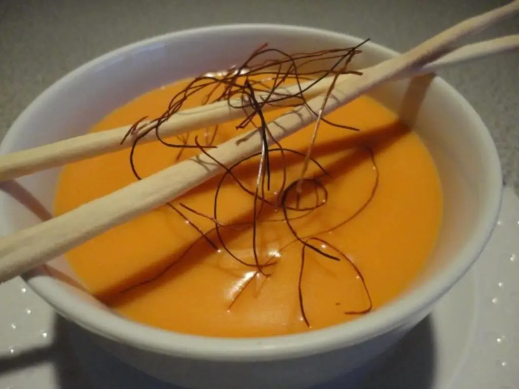 Имбирный суп из сладкого картофеля