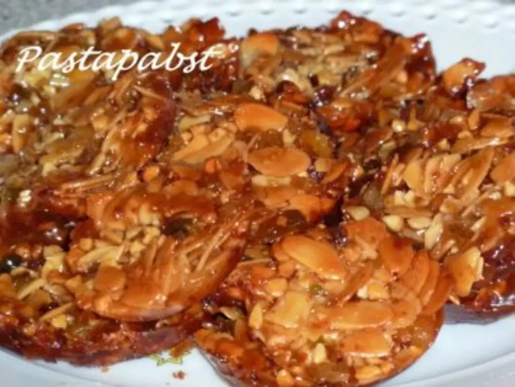 Флорентийский с апельсиновой цедрой и фруктовым миксом