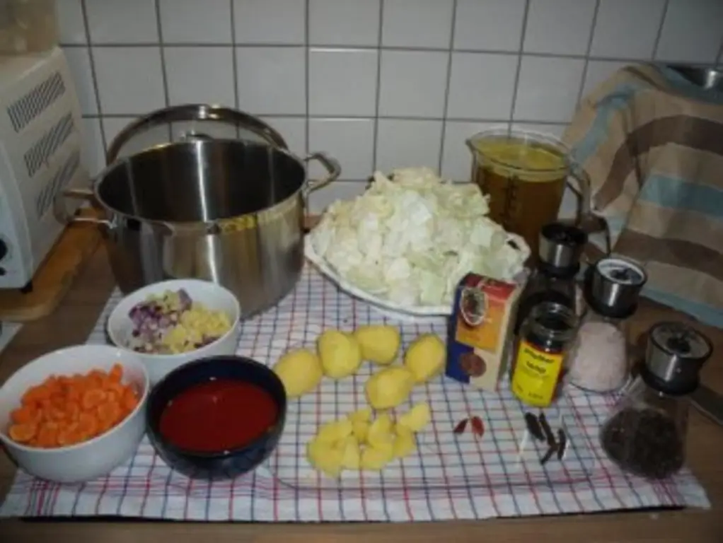 Острая тушеная капуста Джарома (вегетарианская)
