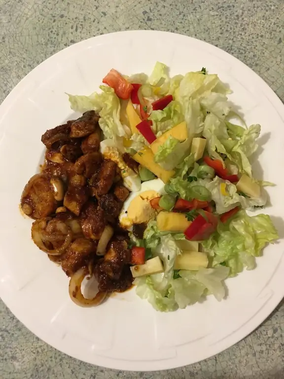 Экзотический куриный салат