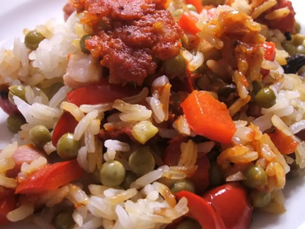 Рис: сербское рисовое мясо