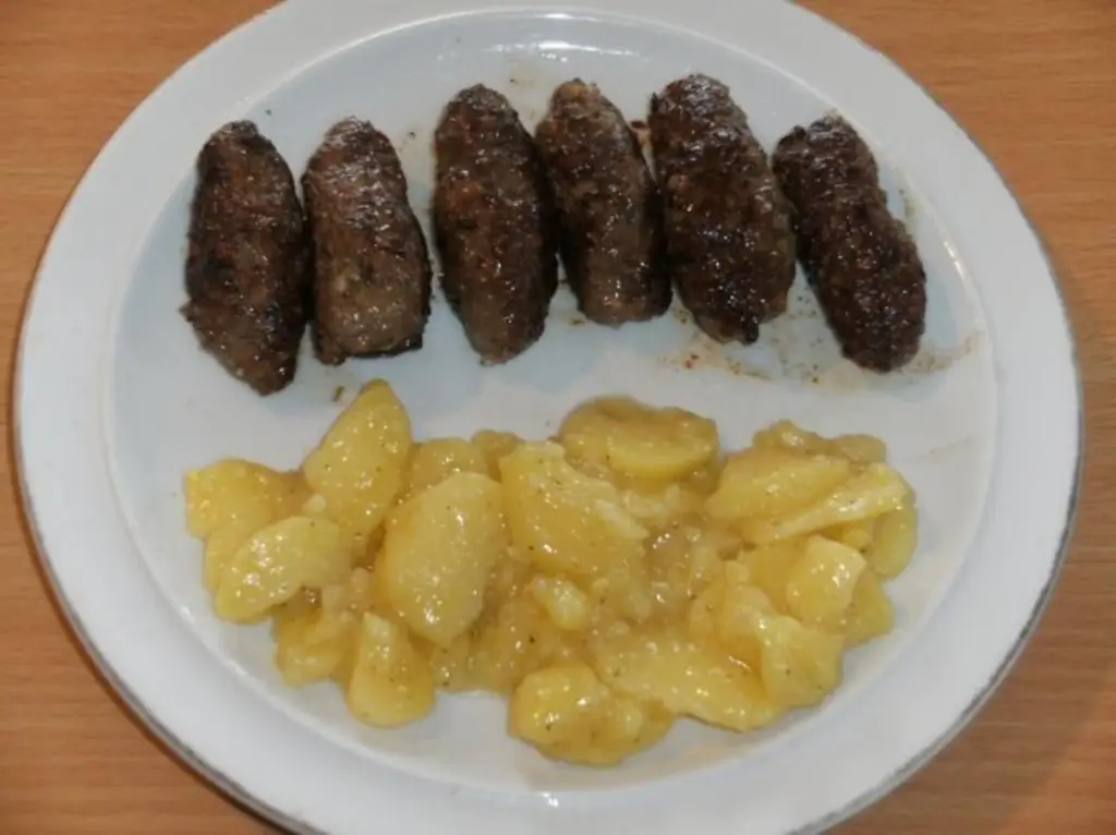 Мясо: Чевапчичи