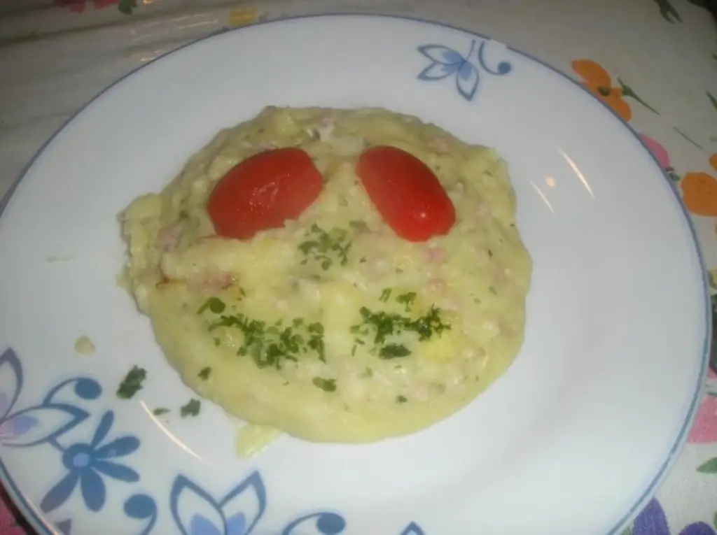 Картофельное пюре с начинкой