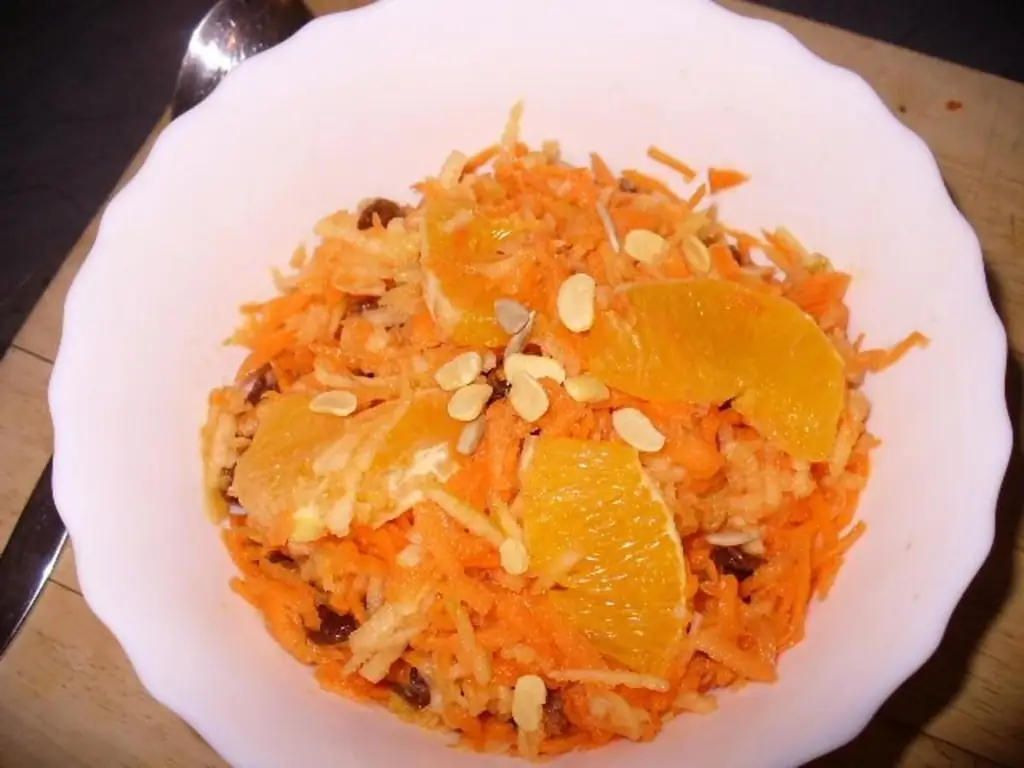 Фруктово-морковный салат
