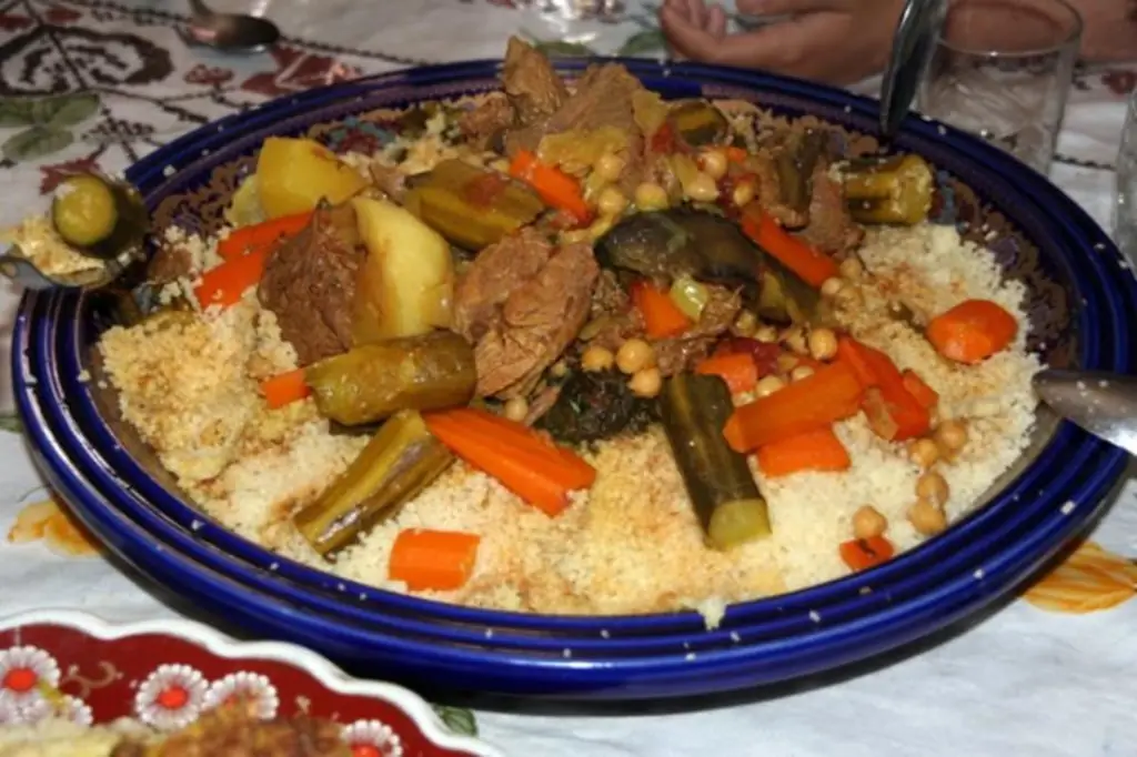 Кус-кус с говядиной и овощами