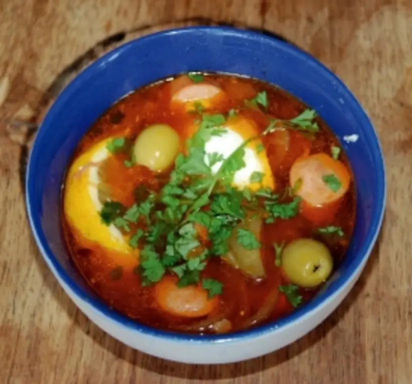 Русская солянка с оливками