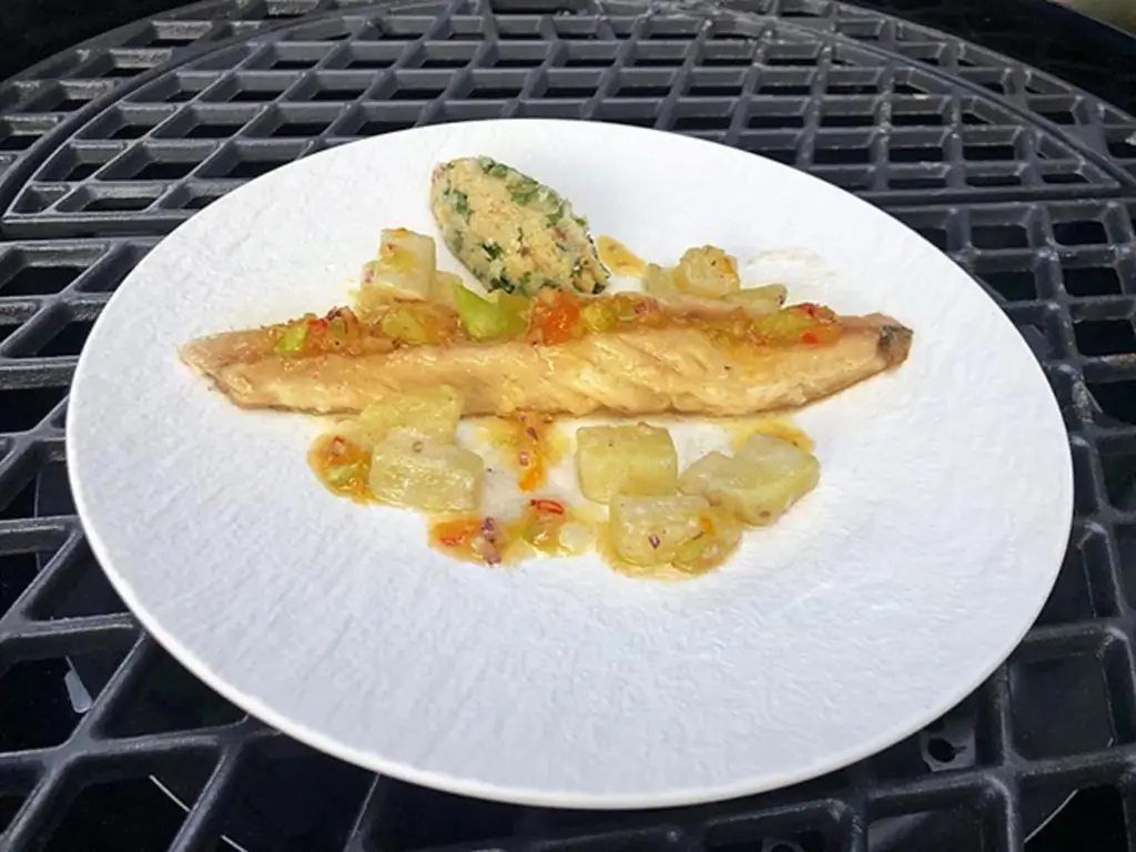 Snoek Braai – Жареная скумбрия с абрикосом и сладким картофелем (Motsi Mabuse)