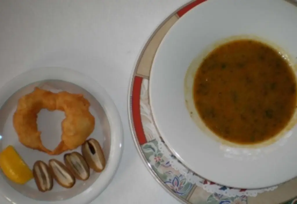 Марокканский суп из манной крупы