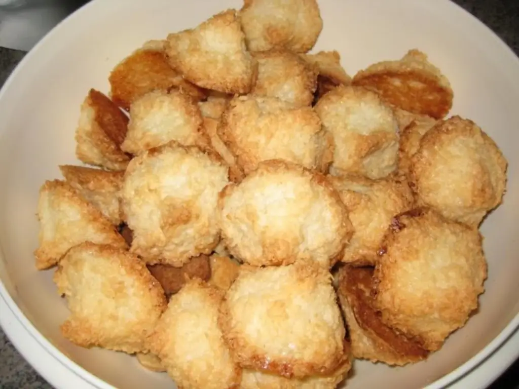 Macaroons Кокосовое миндальное печенье с нежным оттенком