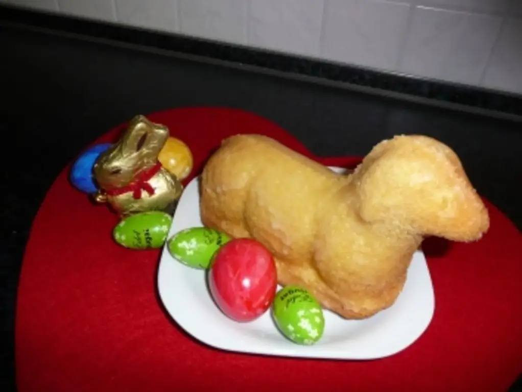 Пасхальный барашек с маргарином и сахаром