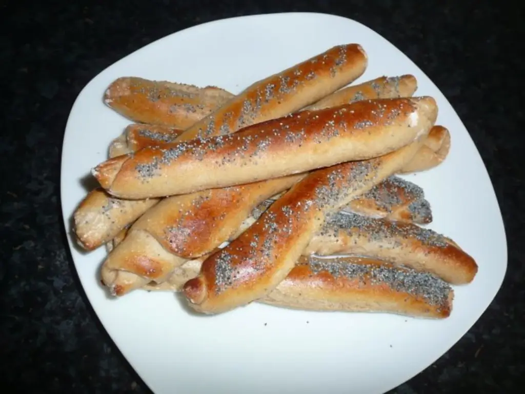Маковые палочки очень вкусные со сливочным маслом, сливочным сыром и т.п