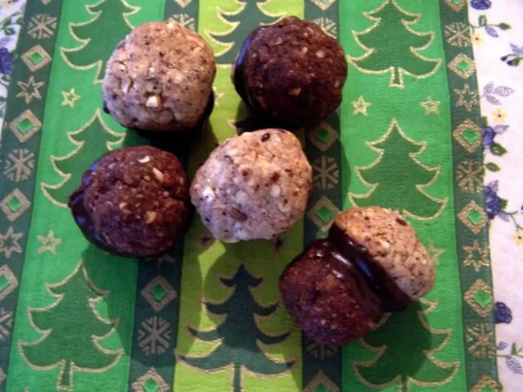 Baci di dama (женские поцелуи)
