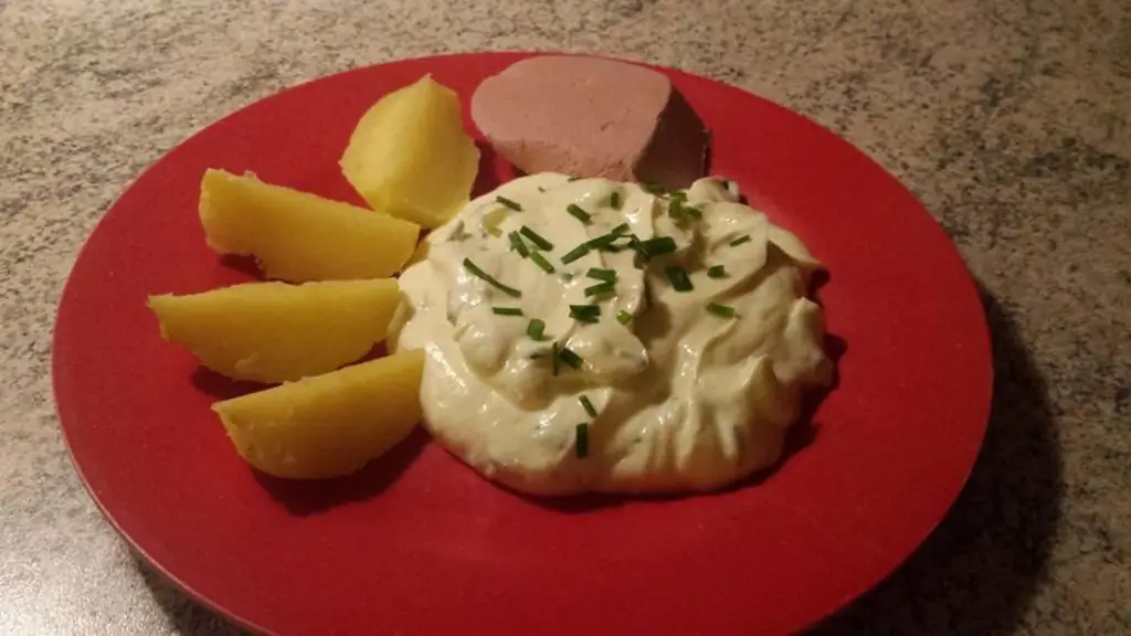 Саксонский творог на льняном масле с отварным картофелем