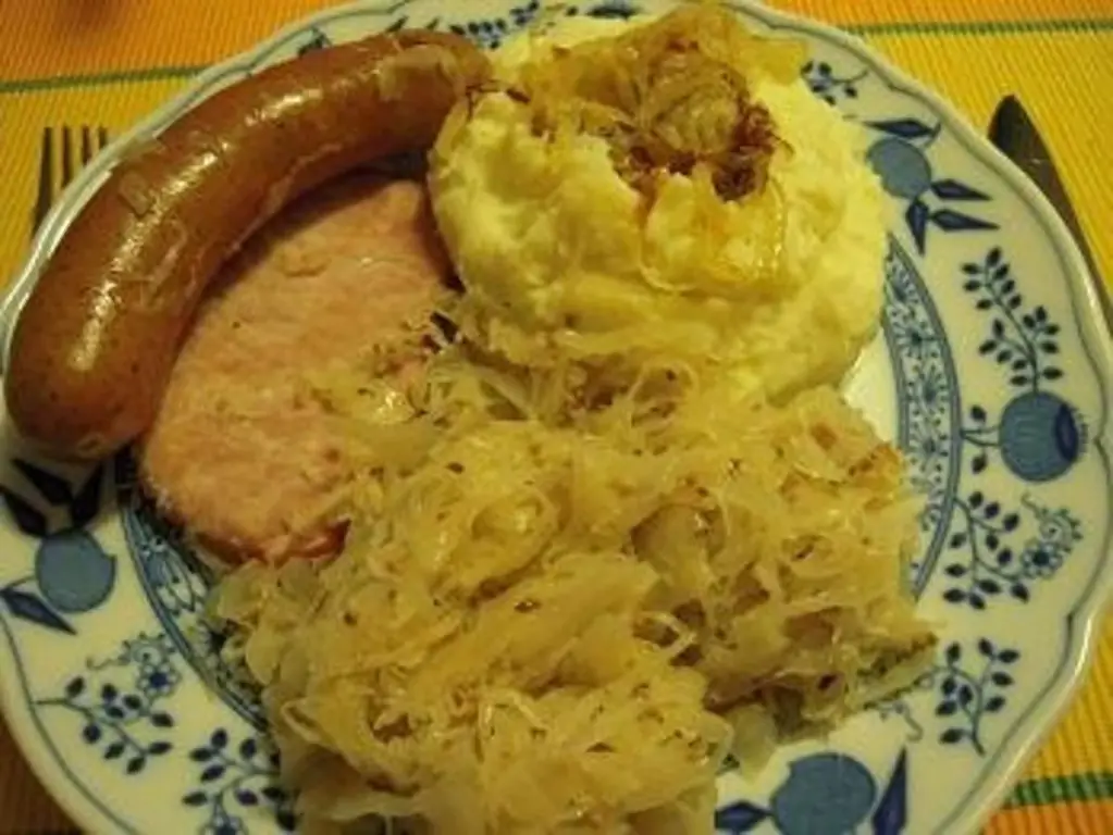 Квашеная капуста с Касселером и Кракауэром