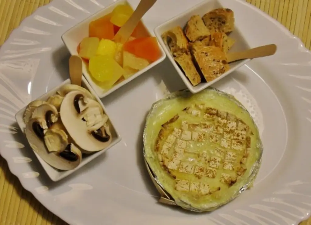Маленькое фондю из сыра