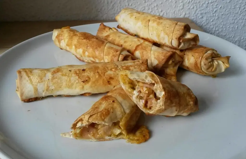 Сигары Börek с курицей
