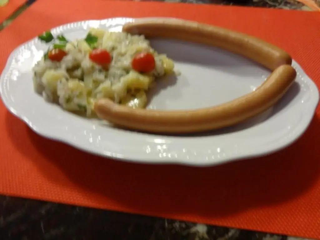 Ahab's Nuevo Картофельный салат с редисом