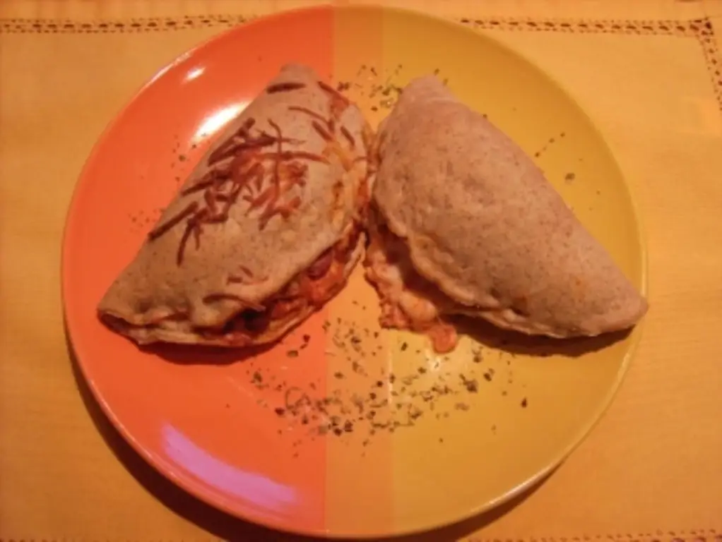 Пицца с начинкой "очень горячая"