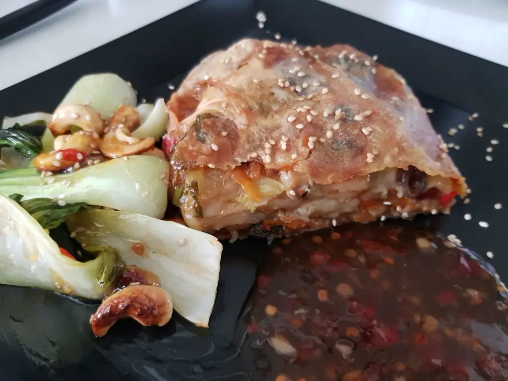 Штрудель с азиатской начинкой и бэби