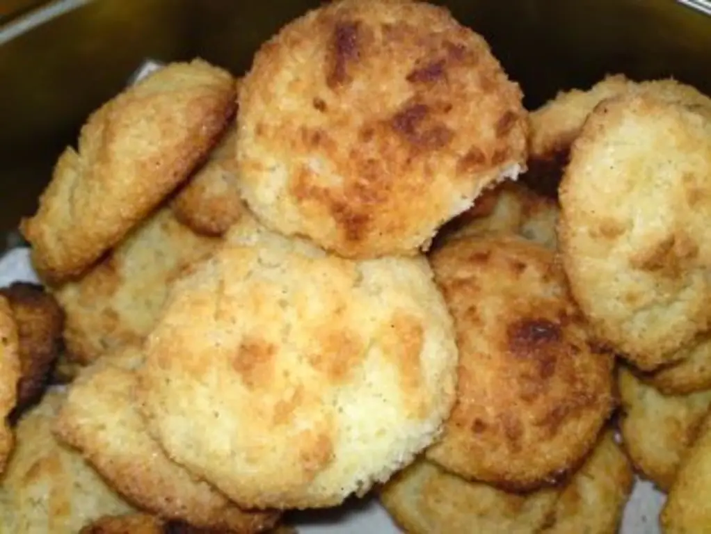 Кокосовые макаруны Восточные кокосовые макаруны