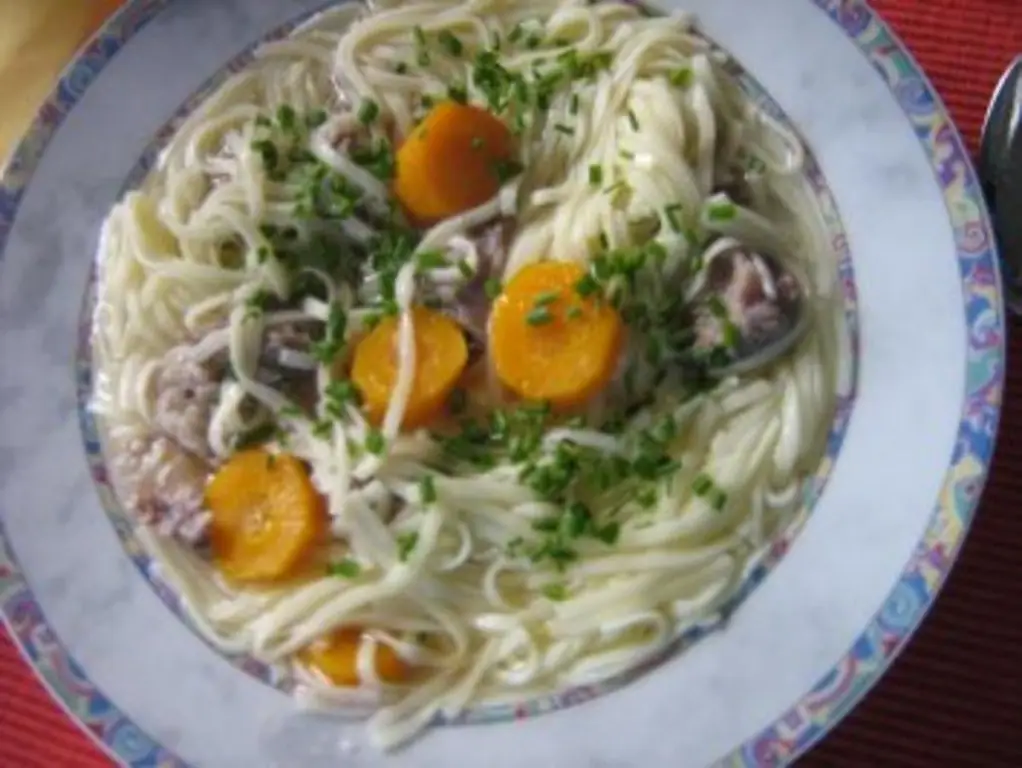 Паста тушеная с говядиной и овощами