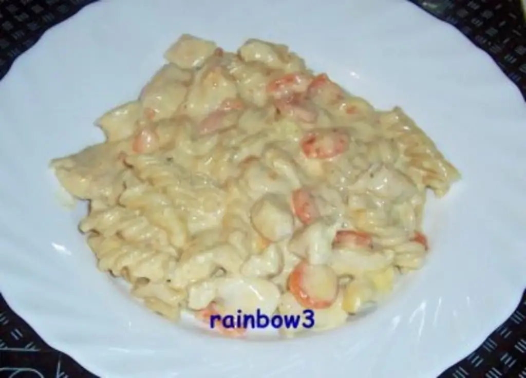 Приготовление: Куриные полоски с лапшой в сырном соусе