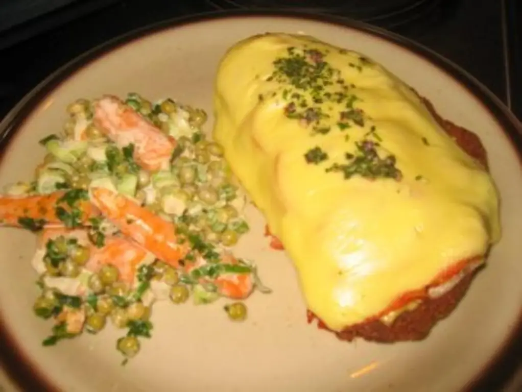 Мясо: запечённый шницель